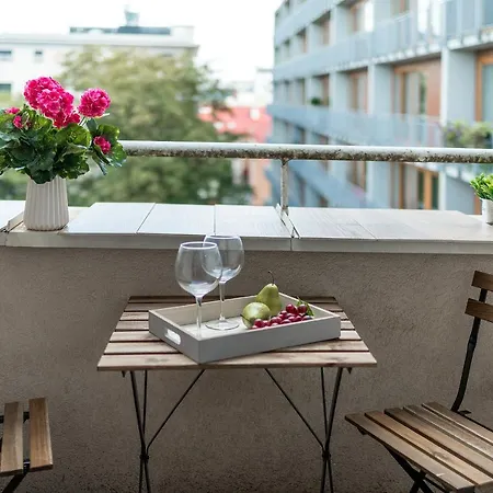 Poznanska Serviced *