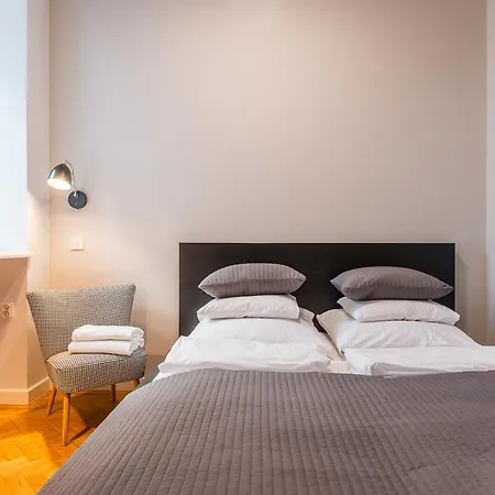 Poznanska Serviced Apartmán *